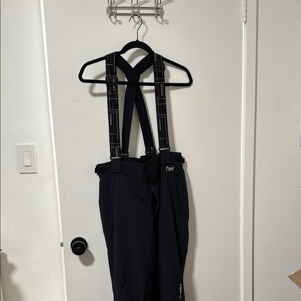 Black Karbon Ski/Snowboard Pants with Detachable Suspenders